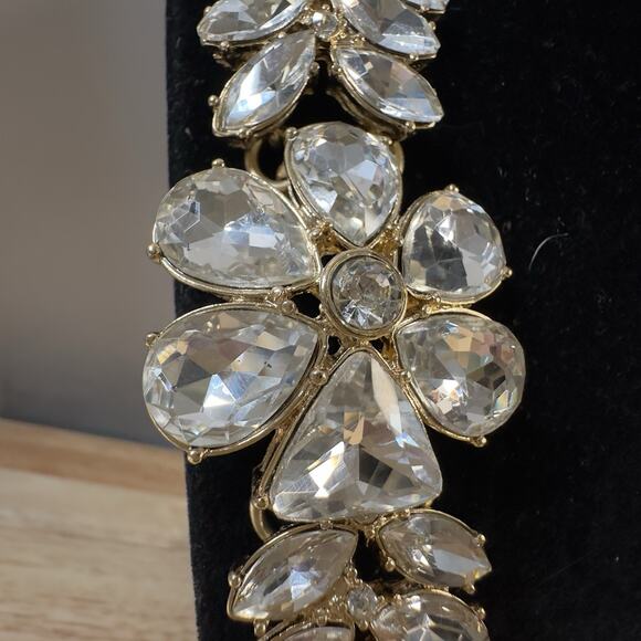 Talbots Chunky Statement Necklace Clear Rhinestone Flowers Gold Tone Holiday - Picture 5 of 10